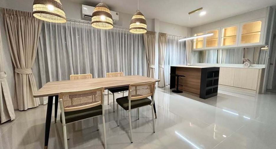 For rent 3 ベッドルーム house in Bang Phli, Samut Prakan