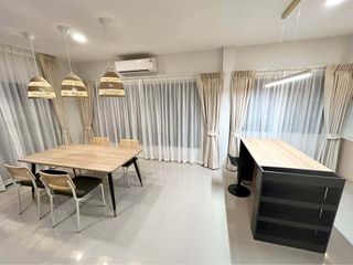 Haus zur Miete mit 3 Zimmer in Bang Phli, Samut Prakan