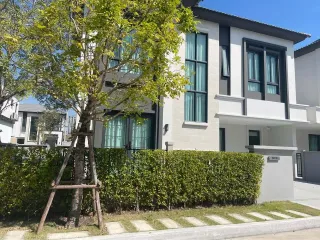 Haus zur Miete mit 3 Zimmer in Bang Phli, Samut Prakan