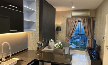 For sale 1 bed condo in Khlong Toei, Bangkok