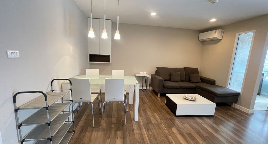 For sale 2 bedrooms condo in Phra Khanong, Bangkok