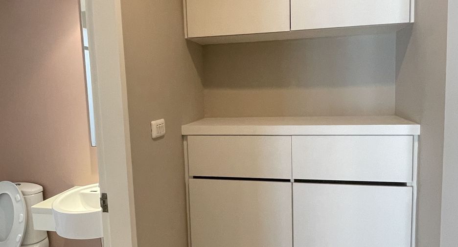 For sale 2 bedrooms condo in Phra Khanong, Bangkok