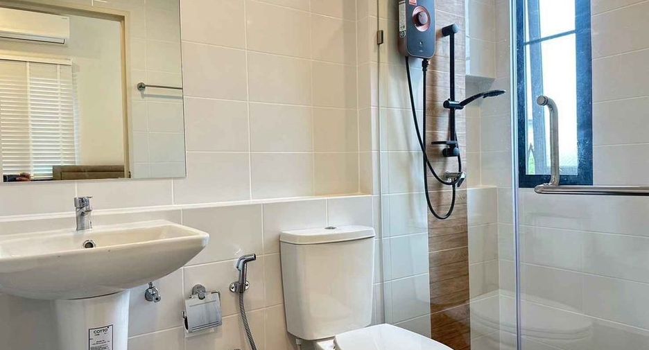 Casa en alquiler de 3 habitaciones en Bang Phli, Samut Prakan