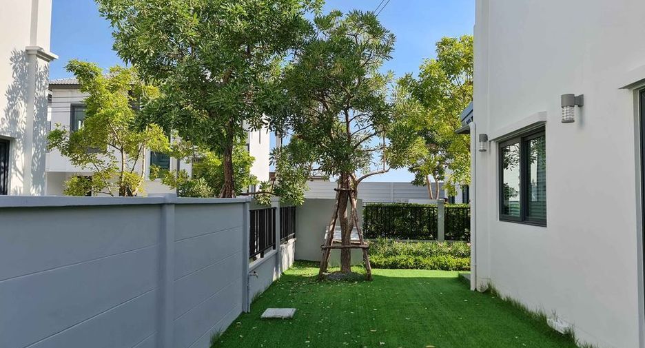Casa en alquiler de 3 habitaciones en Bang Phli, Samut Prakan