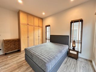For rent 4 bedrooms house in Bang Kapi, Bangkok