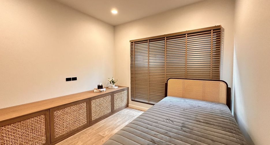Haus zur Miete mit 4 Zimmer in Bang Kapi, Bangkok