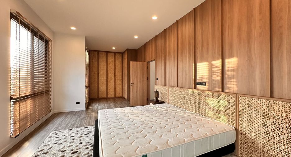 Haus zur Miete mit 4 Zimmer in Bang Kapi, Bangkok