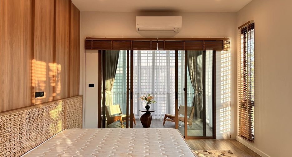 Haus zur Miete mit 4 Zimmer in Bang Kapi, Bangkok