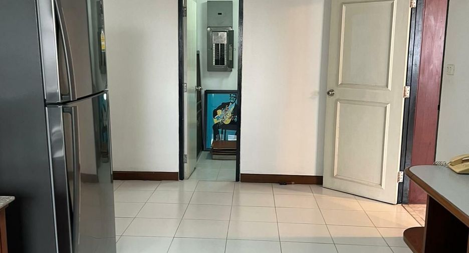 ให้เช่า 3 ห้องนอน คอนโด ใน วัฒนา, กรุงเทพฯ