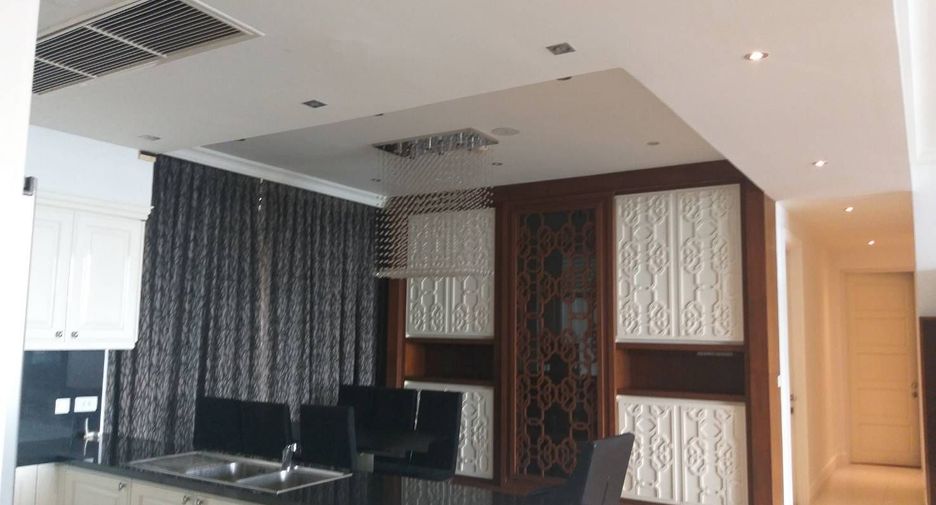 Wohnung zur Miete mit 4 Zimmer in Watthana, Bangkok