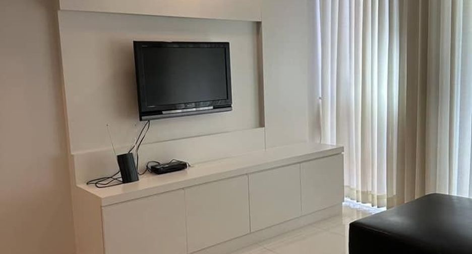 For sale 2 bedrooms condo in Din Daeng, Bangkok