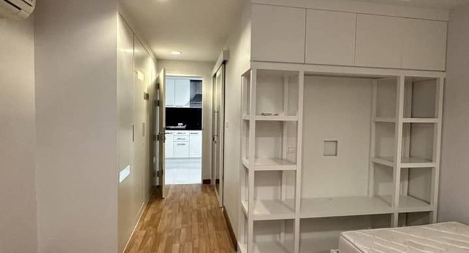For sale 2 bedrooms condo in Din Daeng, Bangkok