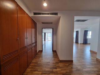 For rent 3 bedrooms apartment in Sathon, Bangkok