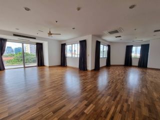 For rent 3 bedrooms apartment in Sathon, Bangkok