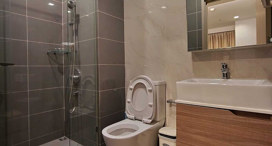For rent 1 bed condo in Watthana, Bangkok