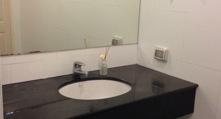 For sale 2 bedrooms condo in Bang Kho Laem, Bangkok