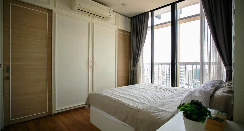 Condo en alquiler de 2 habitaciones en Khlong Toei, Bangkok