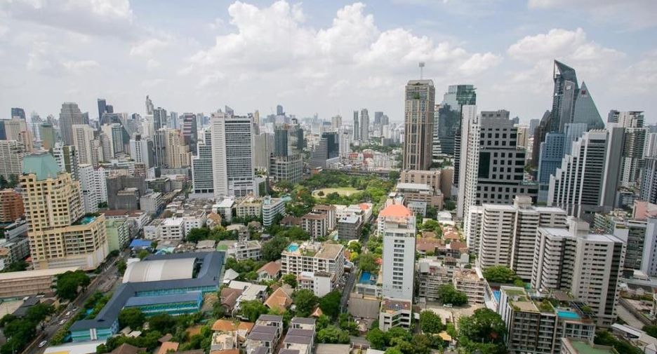 Condo en alquiler de 2 habitaciones en Khlong Toei, Bangkok