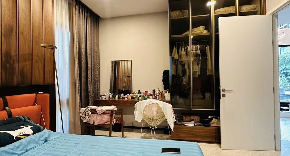 À louer 4 chambres maison à Saphan Sung, Bangkok