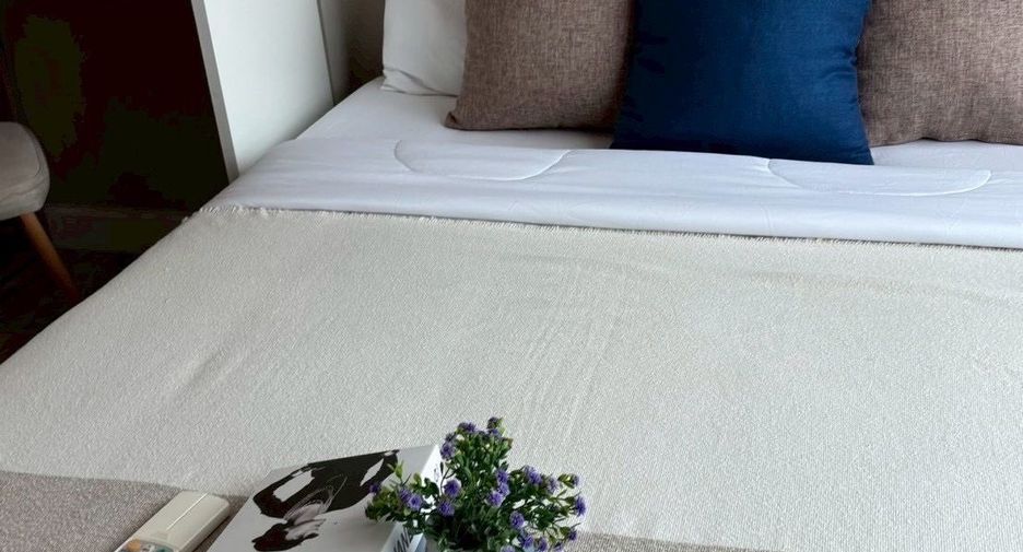 For rent 1 bed condo in Huai Khwang, Bangkok