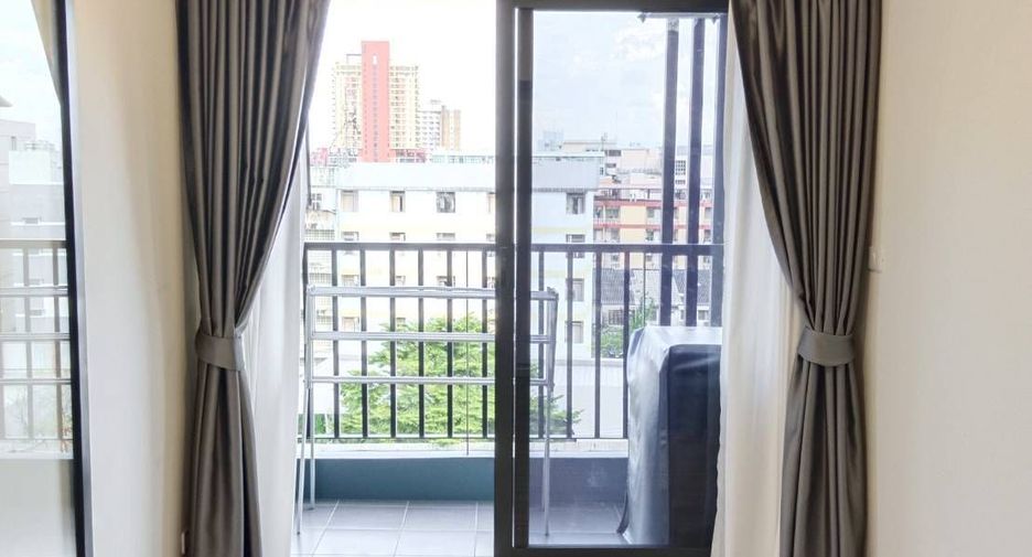 For rent 1 bed condo in Huai Khwang, Bangkok