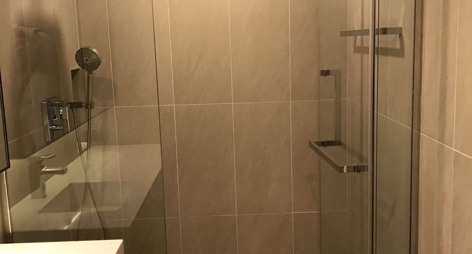 For sale 1 bed condo in Pathum Wan, Bangkok