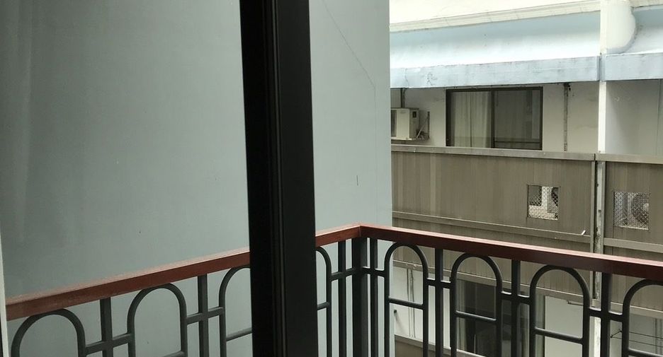 For sale 1 bed condo in Pathum Wan, Bangkok