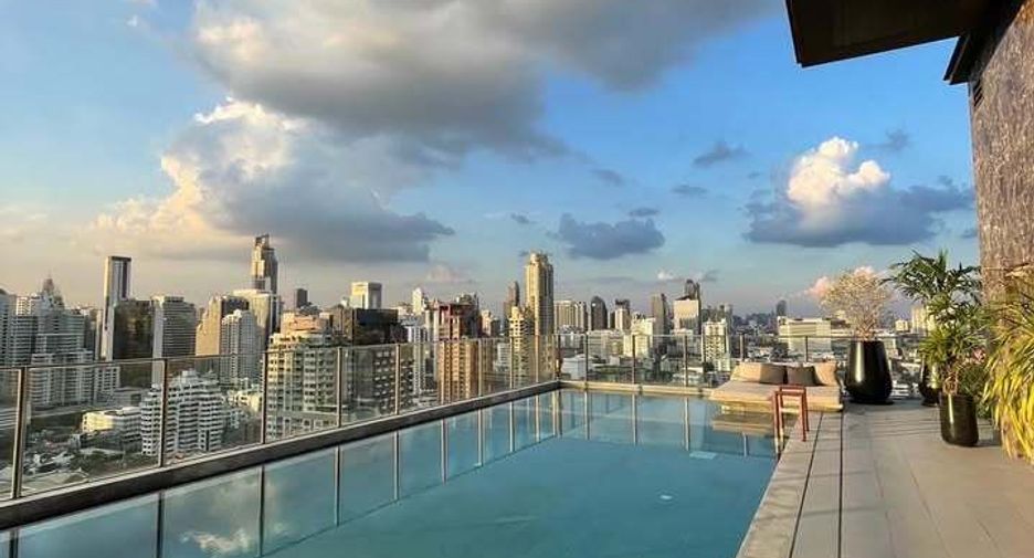 For rent 1 bed condo in Watthana, Bangkok