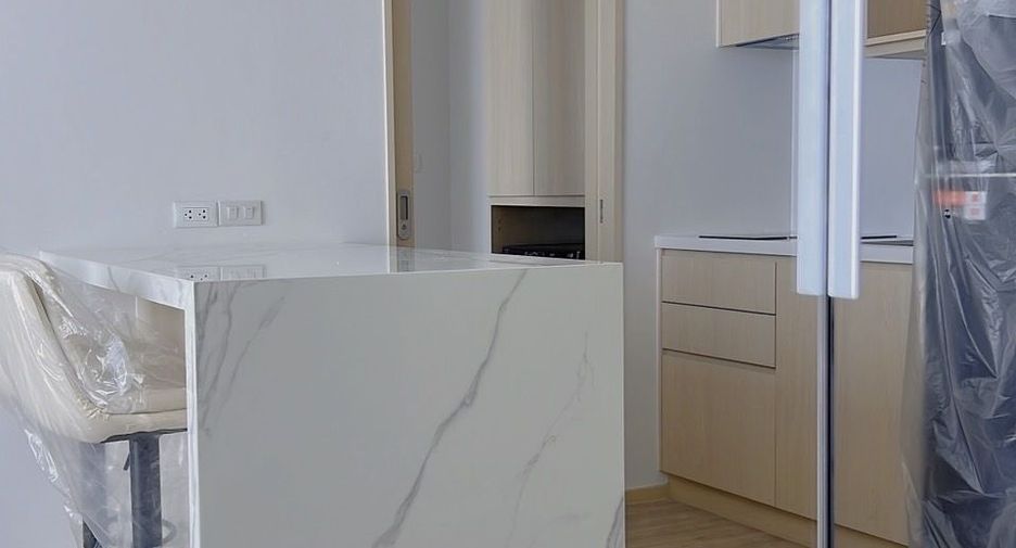 For rent 1 bed condo in Watthana, Bangkok