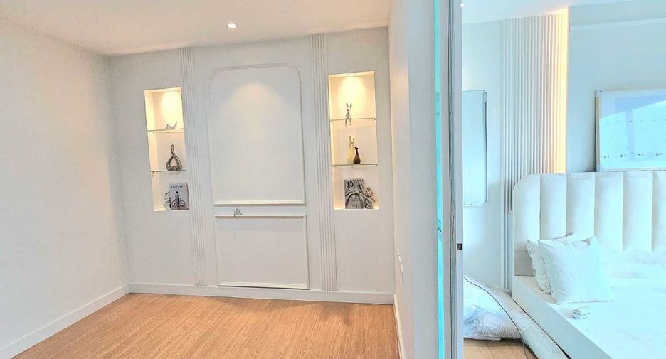 For sale 1 bed condo in Bang Kapi, Bangkok