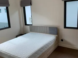 出租 4 卧室 独立屋 在 Bang Kapi, 曼谷