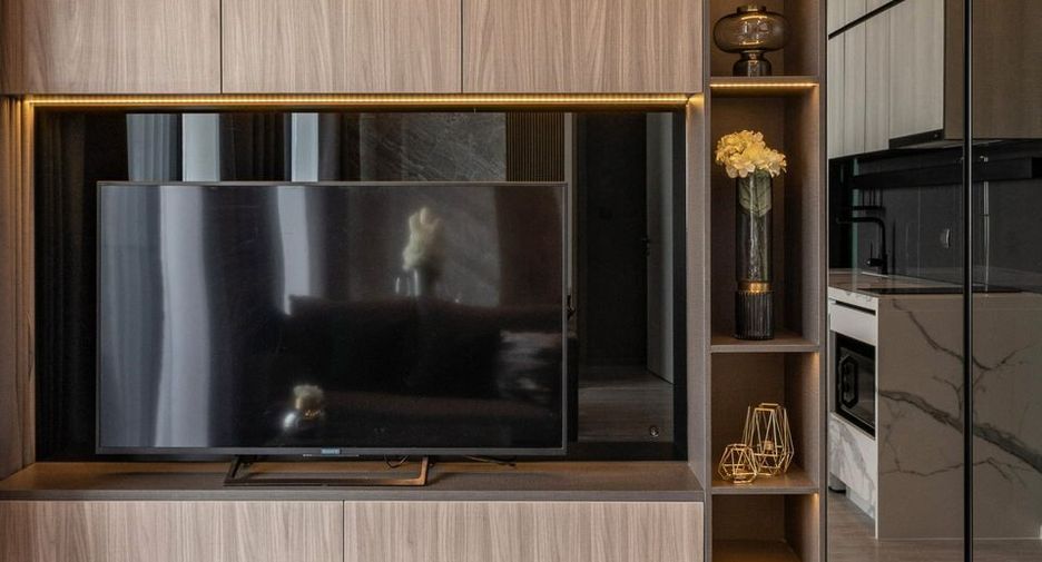 For sale 1 bed condo in Phra Khanong, Bangkok