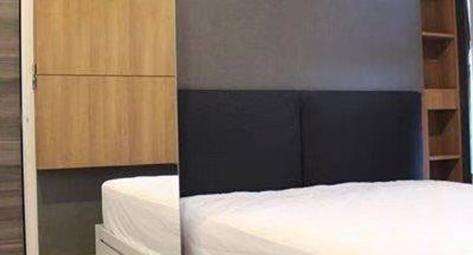 For sale 1 bed condo in Huai Khwang, Bangkok