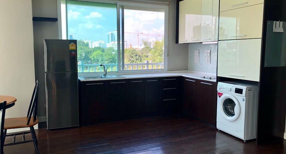 For sale 2 bedrooms condo in Huai Khwang, Bangkok