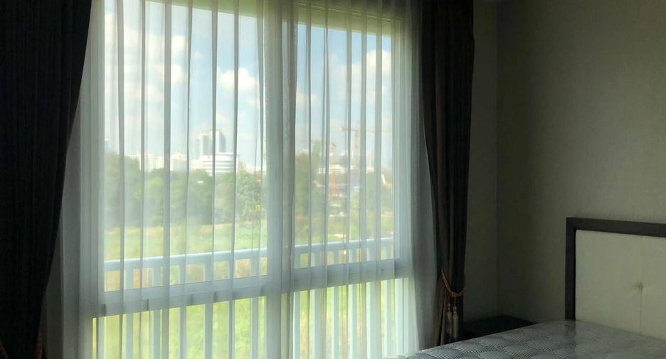 For sale 2 bedrooms condo in Huai Khwang, Bangkok