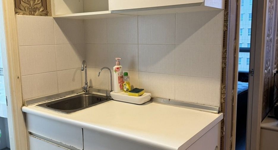 Condo en alquiler de 1 habitaciones en Huai Khwang, Bangkok