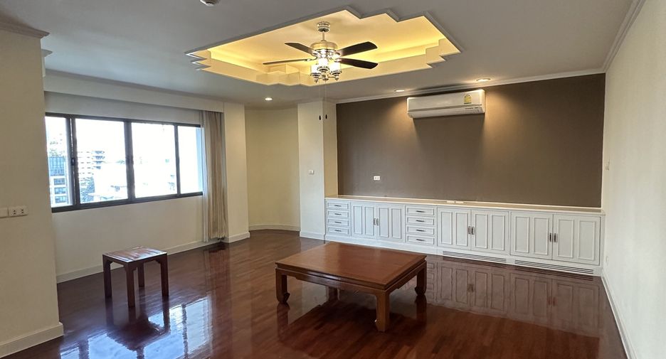 Wohnung zur Miete mit 3 Zimmer in Watthana, Bangkok