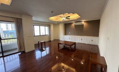 Wohnung zur Miete mit 3 Zimmer in Watthana, Bangkok