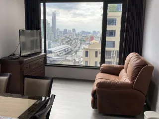 Wohnung zum Kauf mit 1 Zimmer in Khlong San, Bangkok