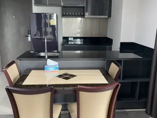 Wohnung zum Kauf mit 1 Zimmer in Khlong San, Bangkok