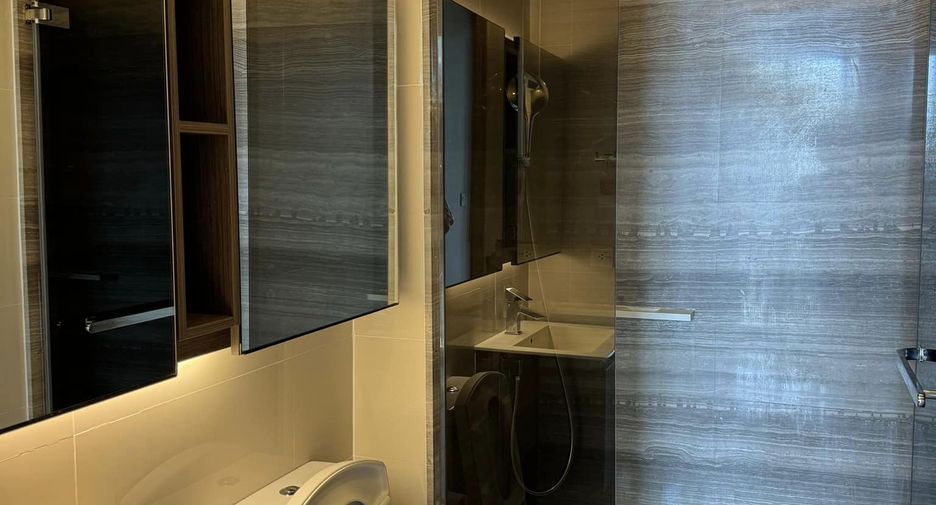 Condo en venta de 1 habitaciones en Khlong Toei, Bangkok