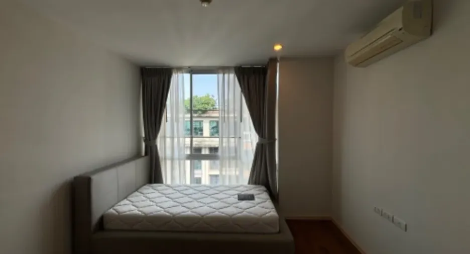 Condo en alquiler de 2 habitaciones en Khlong Toei, Bangkok