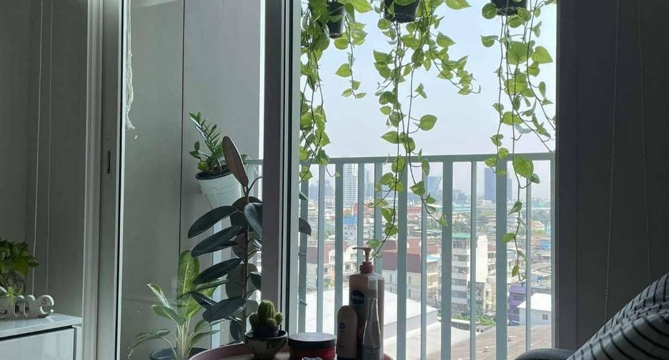 For sale 1 bed condo in Bang Kho Laem, Bangkok
