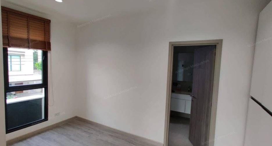 For rent 3 bedrooms house in Prawet, Bangkok