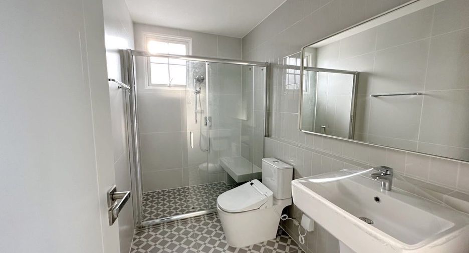 For rent 3 bedrooms house in Bang Phli, Samut Prakan