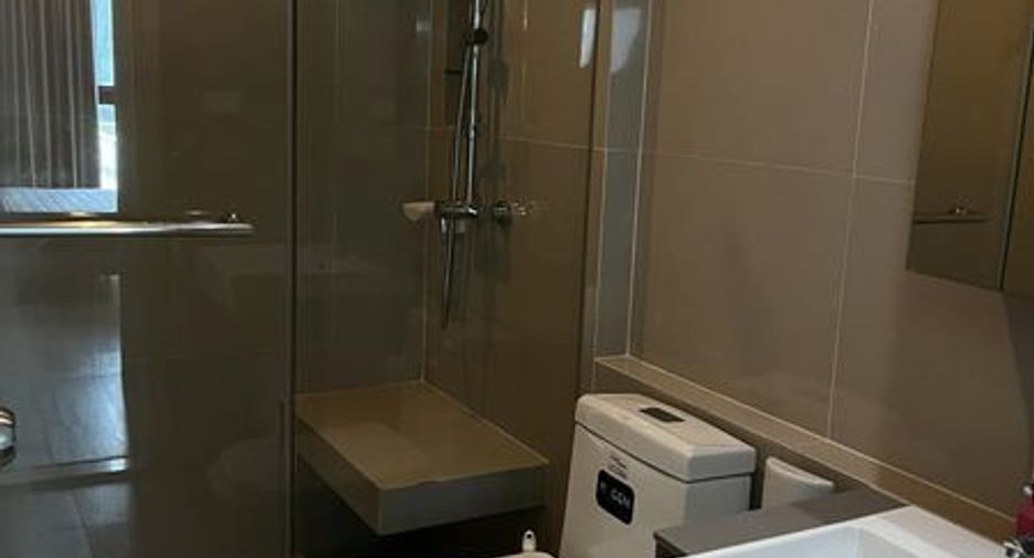 For rent 1 bed condo in Huai Khwang, Bangkok