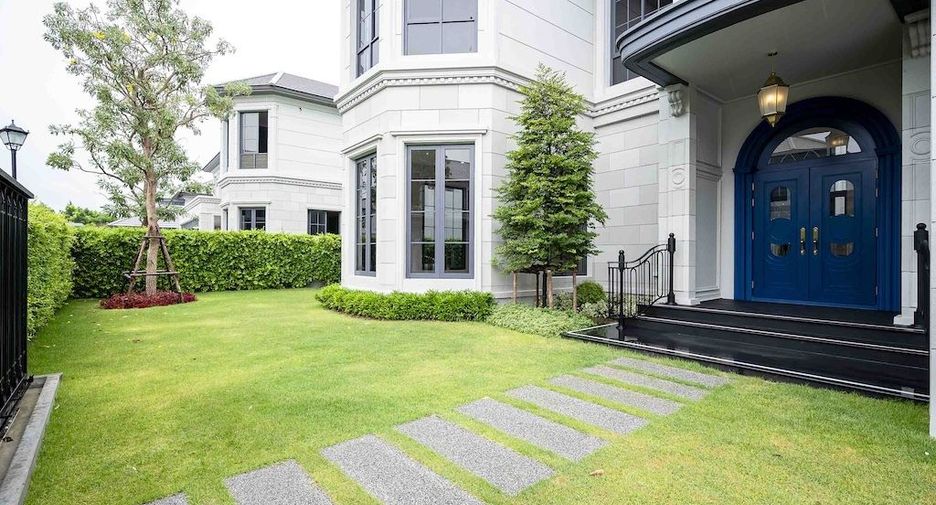 For rent 4 bedrooms house in Bang Kapi, Bangkok