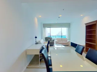 For rent 2 bedrooms condo in Pathum Wan, Bangkok