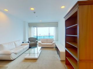 For rent 2 bedrooms condo in Pathum Wan, Bangkok