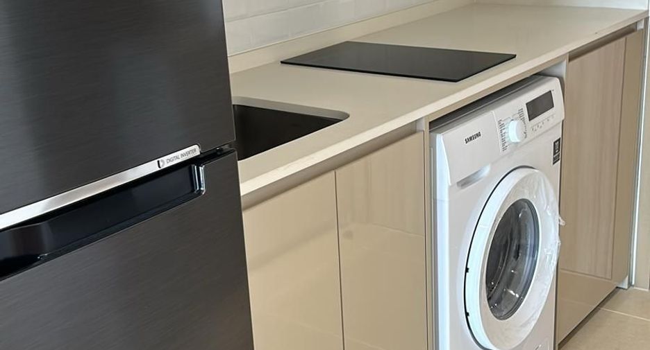 For rent 1 bed condo in Thon Buri, Bangkok